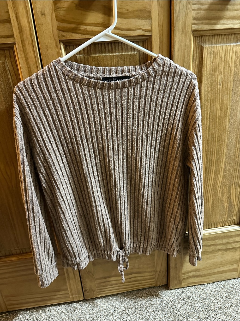 Fred David Ribbed Tie-Hem Crewneck Sweater - Taupe